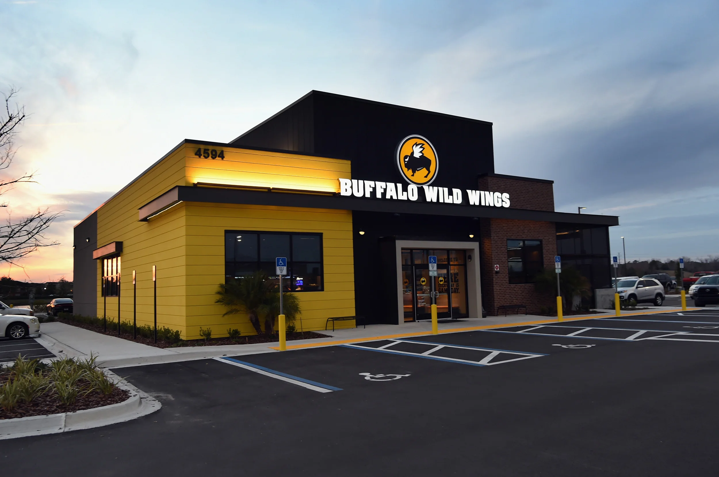 Buffalo Wild Wings restaurant