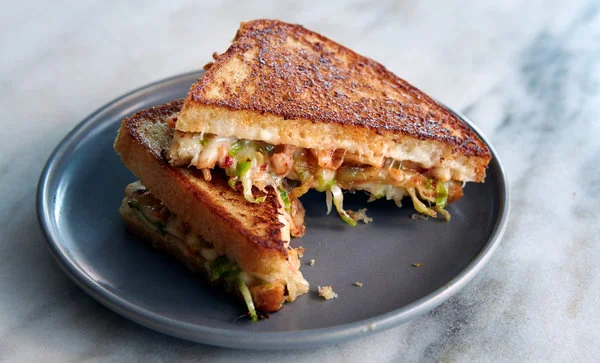 grilled cheese with cheese
