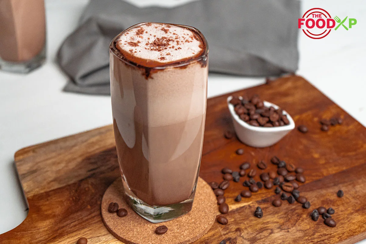 How-To-Make-McDonald_s Chocolate Milkshake At Home