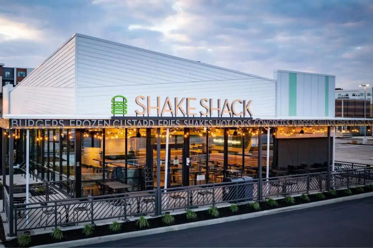 Shake Shack Restaurant