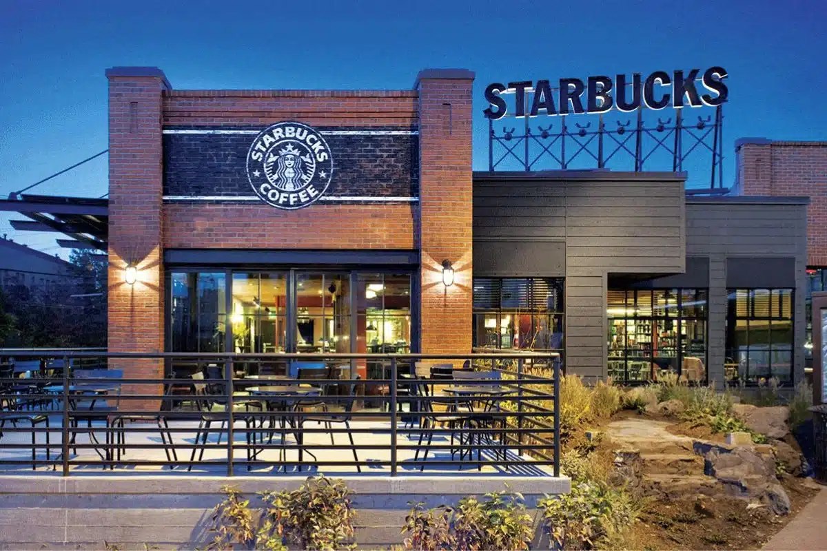 Starbucks Restaurant